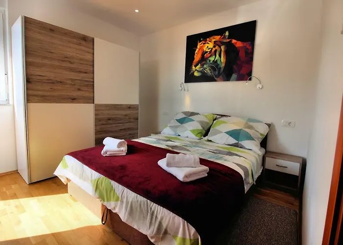 דירה Buba **** *