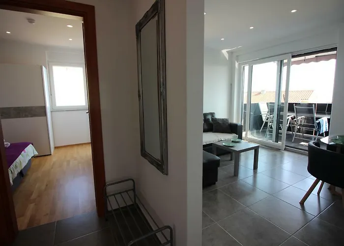 דירה Buba **** *