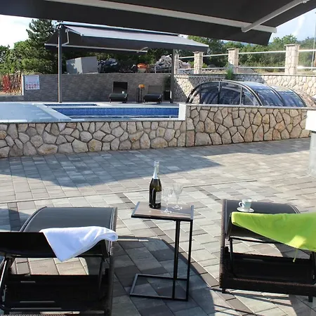Buba **** * Novi Vinodolski