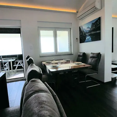 Buba **** * Novi Vinodolski