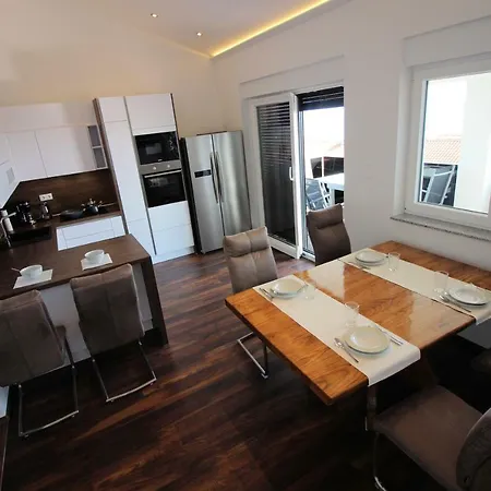 Buba **** Appartement Novi Vinodolski