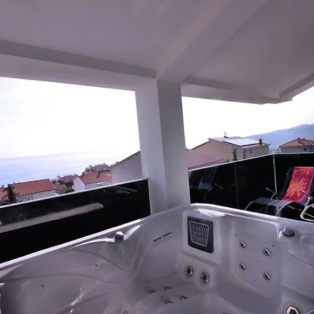 Buba **** Apartment Novi Vinodolski