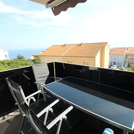 Buba **** Appartement Novi Vinodolski