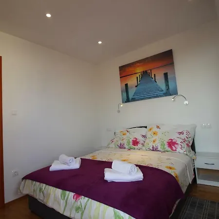 Buba **** Apartment *